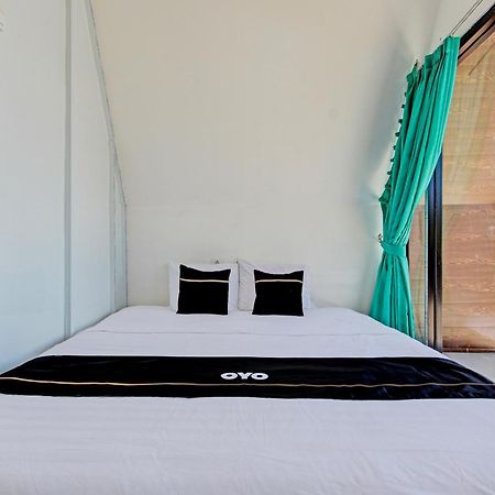 Palette 93389 Osanna Beach Resort Wonogiri Exteriör bild